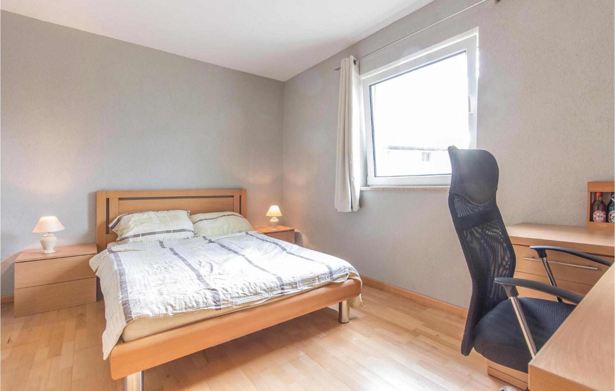 Ferienhaus 3 Bedroom Lovely Home In Porec *